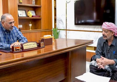 الرئيس الزُبيدي: تمكين أبناء حضرموت لإدارة شؤون المحافظة