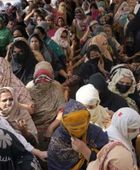 11 قتيلًا بتدافع خلال توزيع تبرعات في باكستان