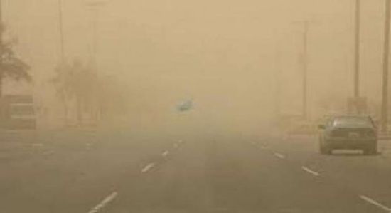 أمطار غزيرة تمتد شرقا وسط أجواء مغبرة