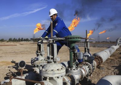 العراق يخفض إنتاجه النفطي 211 ألف برميل يوميًا