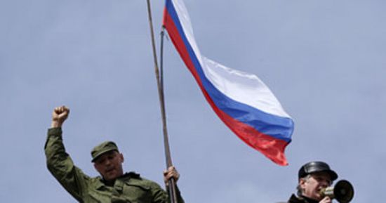 فاغنر ترفع العلم الروسي على مبنى إدارة مدينة باخموت
