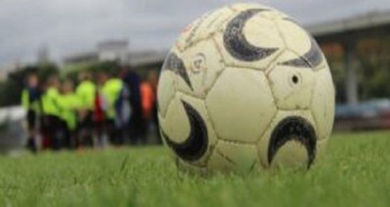 عقوبة قاسية لحكم مكسيكي ضرب لاعبا بالركبة