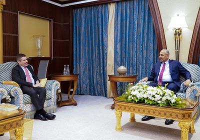 الرئيس الزُبيدي يدعو أمريكا لمنح تسهيلات للمستوردين بموانئ الجنوب