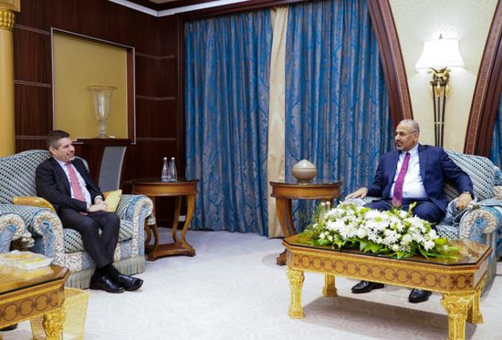 الرئيس الزُبيدي يدعو أمريكا لمنح تسهيلات للمستوردين بموانئ الجنوب