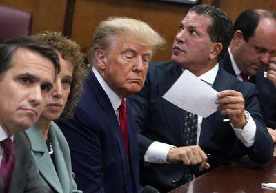 محاكمة ترامب.. مدعي عام نيويورك:  "الكل سواسية أمام القانون"