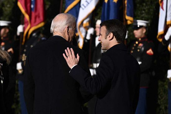 بايدن يبحث مع ماكرون زيارة الصين