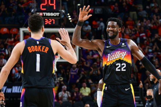 صنز يضمن المركز الرابع في دوري السلة الأمريكي