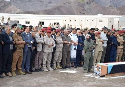 وداع جثمان اللواء الراحل صالح السيد بجنازة رسمية حاشدة