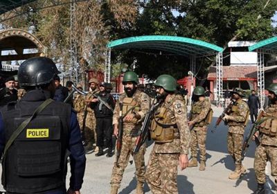 الشرطة الباكستانية تعتقل 8 إرهابيين