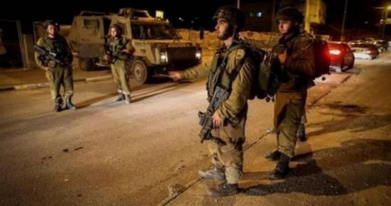 الاحتلال يغلق الحواجز العسكرية المحيطة بنابلس