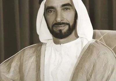 "قرقاش" يحيي ذكرى رحيل الشيخ زايد بن سلطان بتلك الكلمات