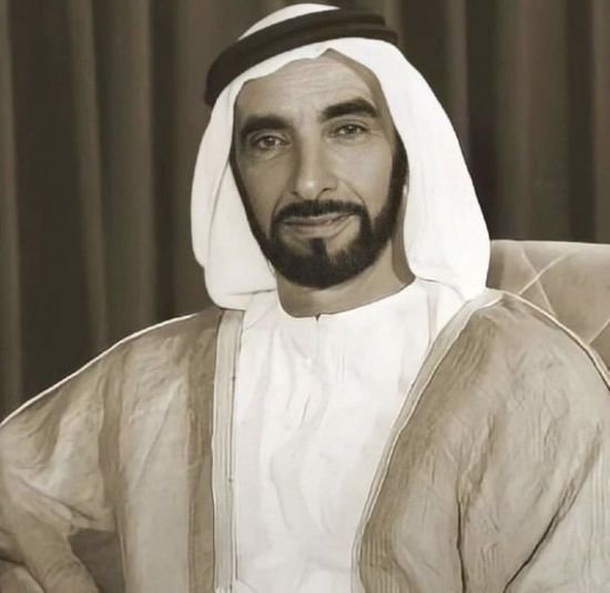 "قرقاش" يحيي ذكرى رحيل الشيخ زايد بن سلطان بتلك الكلمات