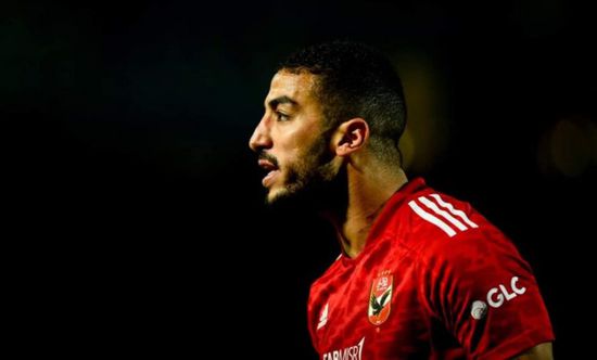 بعد طرده.. مدافع الأهلي يعتذر للجماهير ولاعب بيراميدز