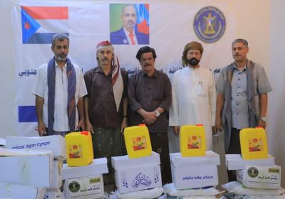 توزيع سلال غذائية على أسر الشهداء في وادي حضرموت