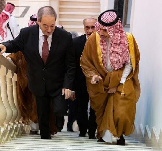 السعودية تؤكد على تهيئة الظروف لعودة النازحين السوريين