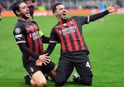 ميلان يتغلب على نابولي بدوري أبطال أوروبا