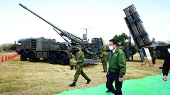 اليابان تسعى لتطوير وإنتاج صواريخ بعيدة المدى