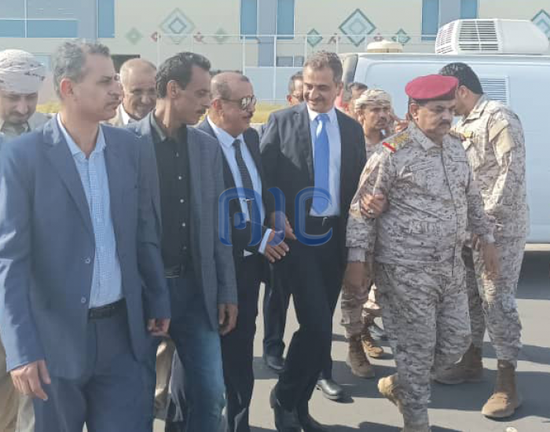 لملس وبن بريك يستقبلان اللواء الصبيحي بمطار عدن
