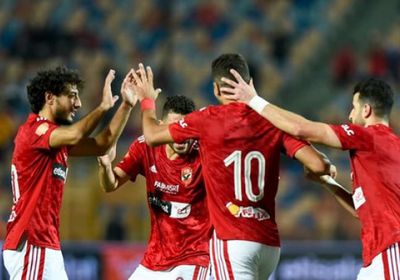 الأهلي يستعيد صدارة الدوري المصري عبر فاركو