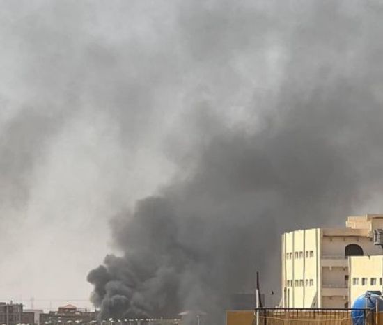 انتشار كبير لقوات الجيش قرب القصر الرئاسي في الخرطوم