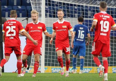 أونيون بعشرة لاعبين يكتفي بالتعادل مع بوخوم