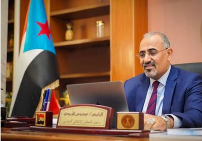 التفاف جماهيري حول القائد: جنوبيون كلنا خلف الزُبيدي