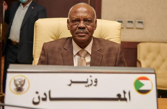 ضحايا في سقوط قذيفتين استهدفتا منزل وزير المعادن السوداني