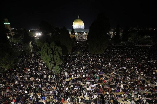 280 ألف مصل يؤدون صلاة التراويح بالمسجد الأقصى