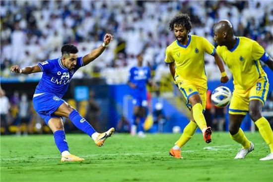 الدوري السعودي.. الهلال يقسو على النصر بثنائية