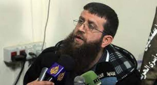 الأسير الفلسطيني خضر عدنان يواصل اعتصامه بسجون الاحتلال