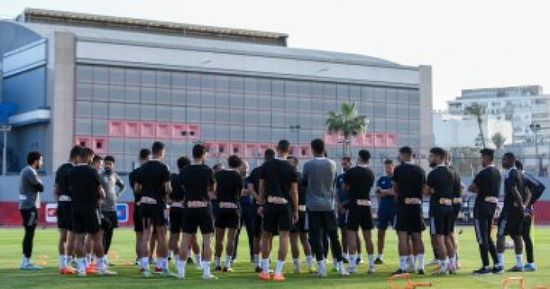 الأهلي المصري يستعد لمواجهة الرجاء المغربي
