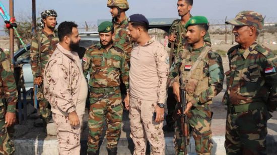 أركان حزام عدن يتفقد النقاط الأمنية في المدينة