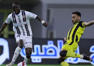 اتحاد كلباء يصعق الشارقة بالدقيقة 100