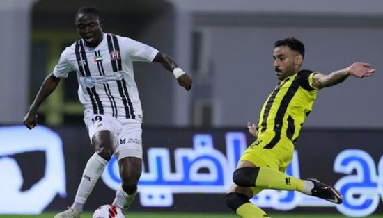 اتحاد كلباء يصعق الشارقة بالدقيقة 100