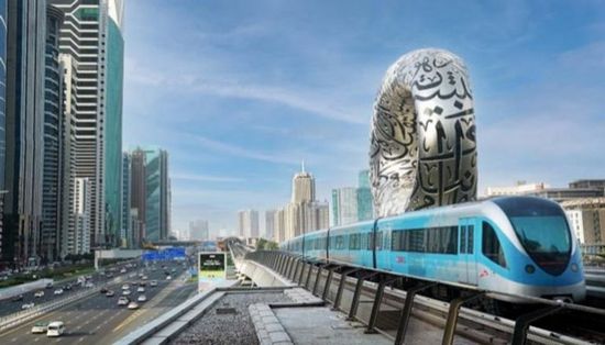 مترو دبي ينقل ملياري راكب منذ افتتاحه