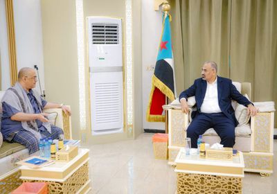 الرئيس الزُبيدي يكلف "التخطيط" بتعزيز التعاون الدولي لتسريع التنمية