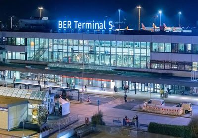 توقف الرحلات الجوية في مطاري برلين وهامبورج