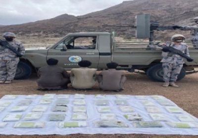 للمرة الثانية في يوم.. ضبط 3 مهربين يمنيين بحشيش في نجران
