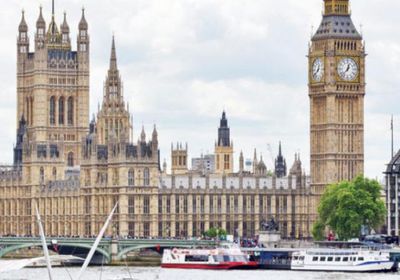 العموم البريطاني يؤيد مشروع قانون لتقييد الهجرة غير الشرعية