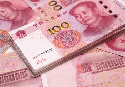 اليوان يتفوق على الدولار في معاملات الصين الخارجية