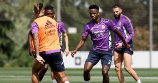 بنزيما يعود إلى تدريبات ريال مدريد