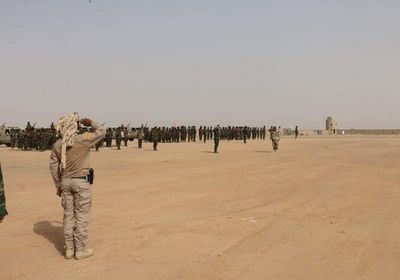 قائد اللواء الثاني دفاع شبوة يتفقد كتيبة المهام والطوارئ