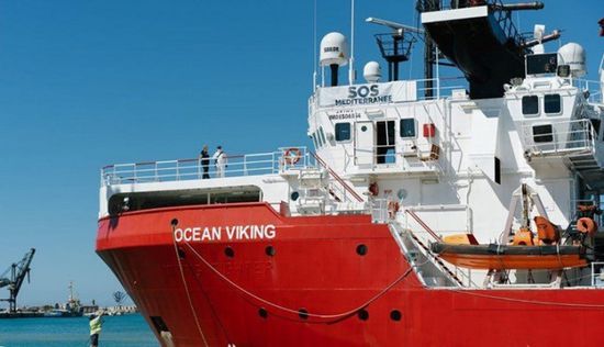 السفينة أوشن فايكينغ تنقذ 15 مهاجرًا في البحر المتوسط