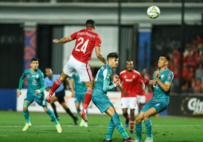 قبل مواجهة الأهلي.. استقالة رئيس الرجاء من منصبه بالرابطة