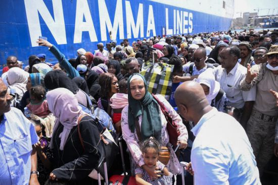 واشنطن: المئات غادروا السودان برًا وبحرًا وجوًا