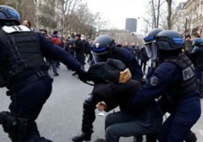 حظر نقابات العمال من تنظيم احتجاجات بفرنسا