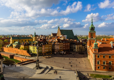 بولندا تصادر مبنى مدرسة ثانوية روسية في وارسو