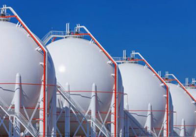 الغاز الطبيعي بأوروبا عند أدنى مستوى منذ يوليو 2021