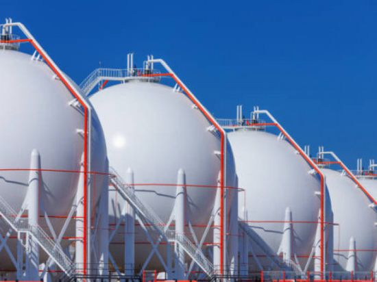 الغاز الطبيعي بأوروبا عند أدنى مستوى منذ يوليو 2021