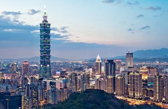 تايوان تسجل أسوأ انكماش اقتصادي منذ 2009 وتدخل في حالة ركود